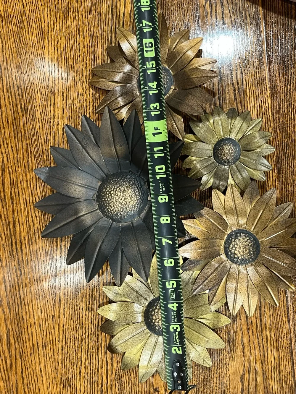 Vintage New View Metal Sunflower Wall Hanging – Retro MCM Floral Décor